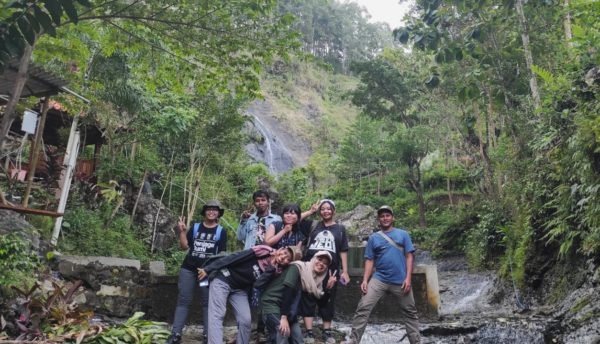 Travels in Java: Journey to Curug Kedondong Waterfall in Kebumen